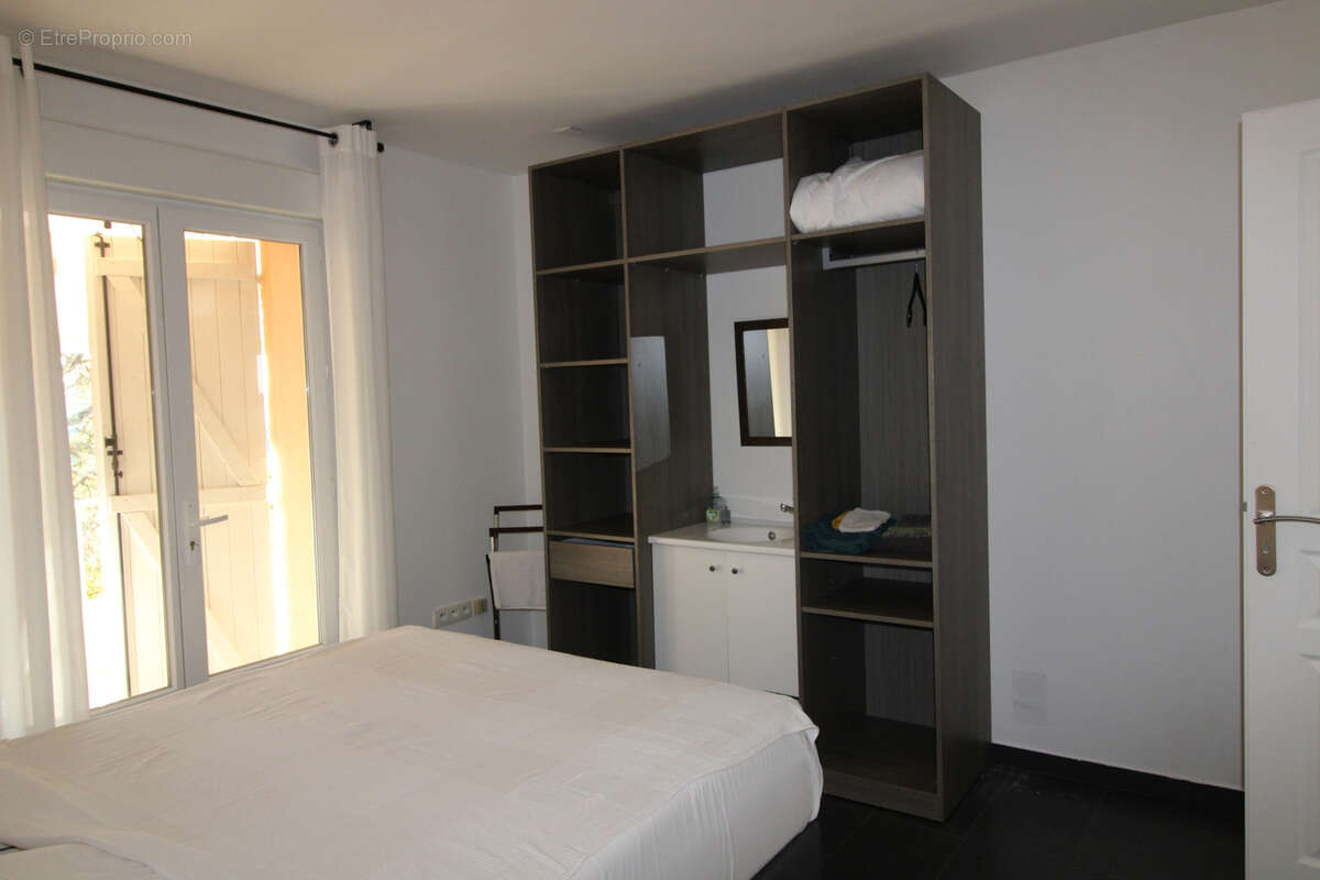 Maison à LA LONDE-LES-MAURES