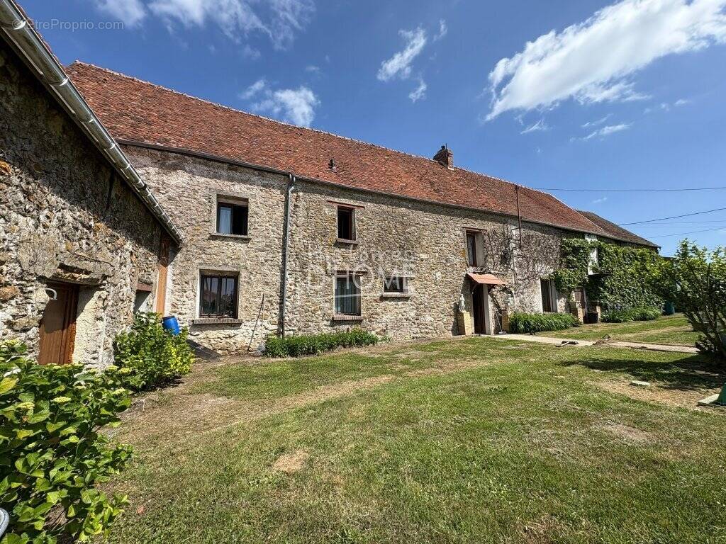 Maison à LA FERTE-GAUCHER