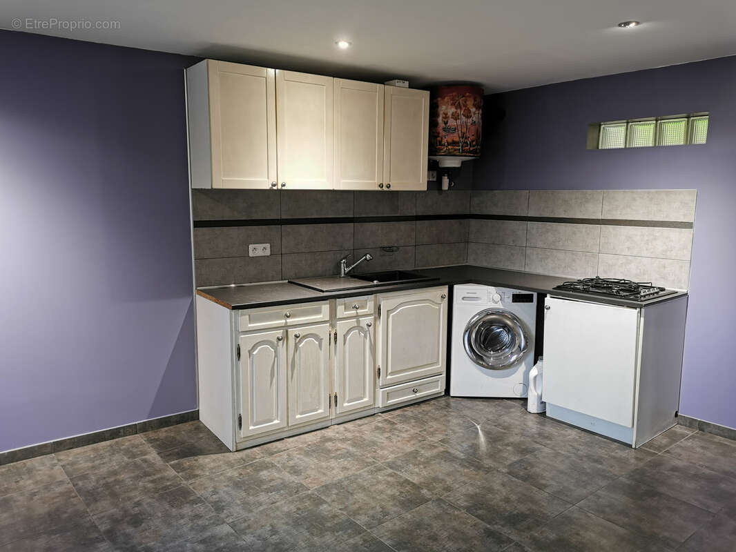 Maison à SERRIERES-DE-BRIORD