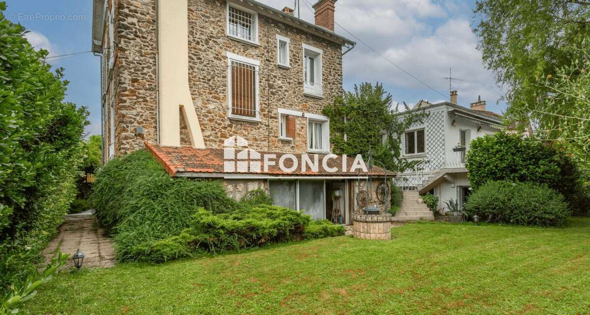 Maison à CHAMPIGNY-SUR-MARNE