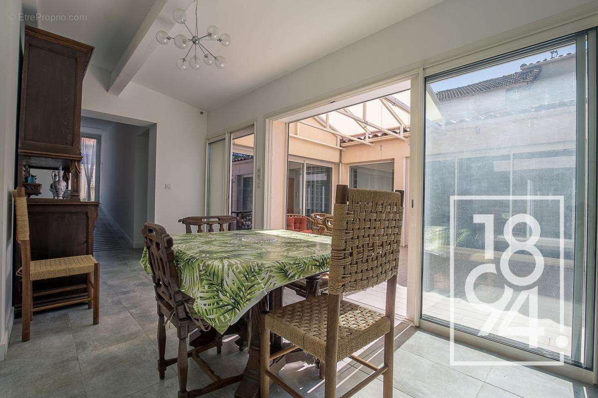 Maison à MARSEILLE-10E