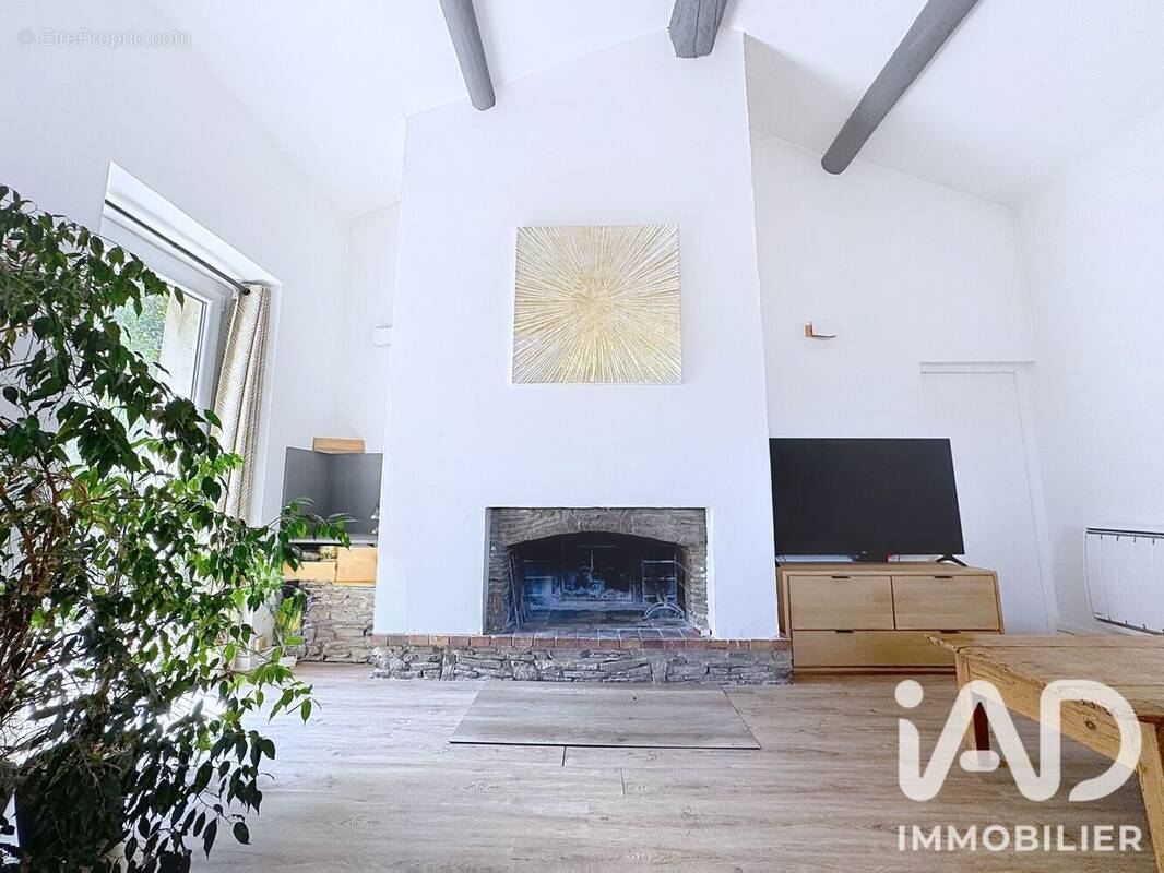 Photo 1 - Maison à MOURIES