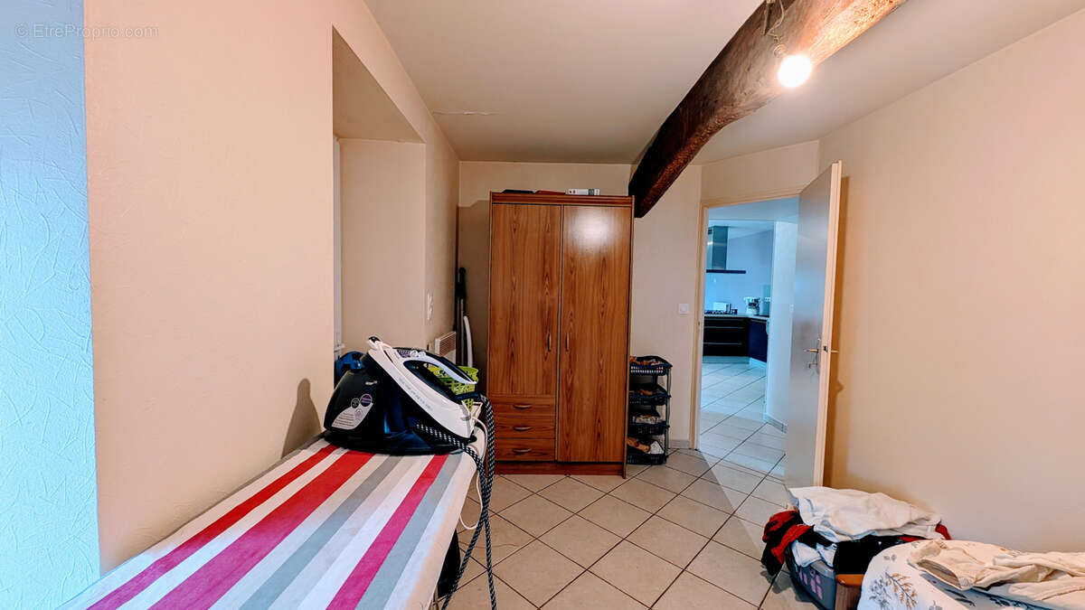 Maison à LES LANDES-GENUSSON