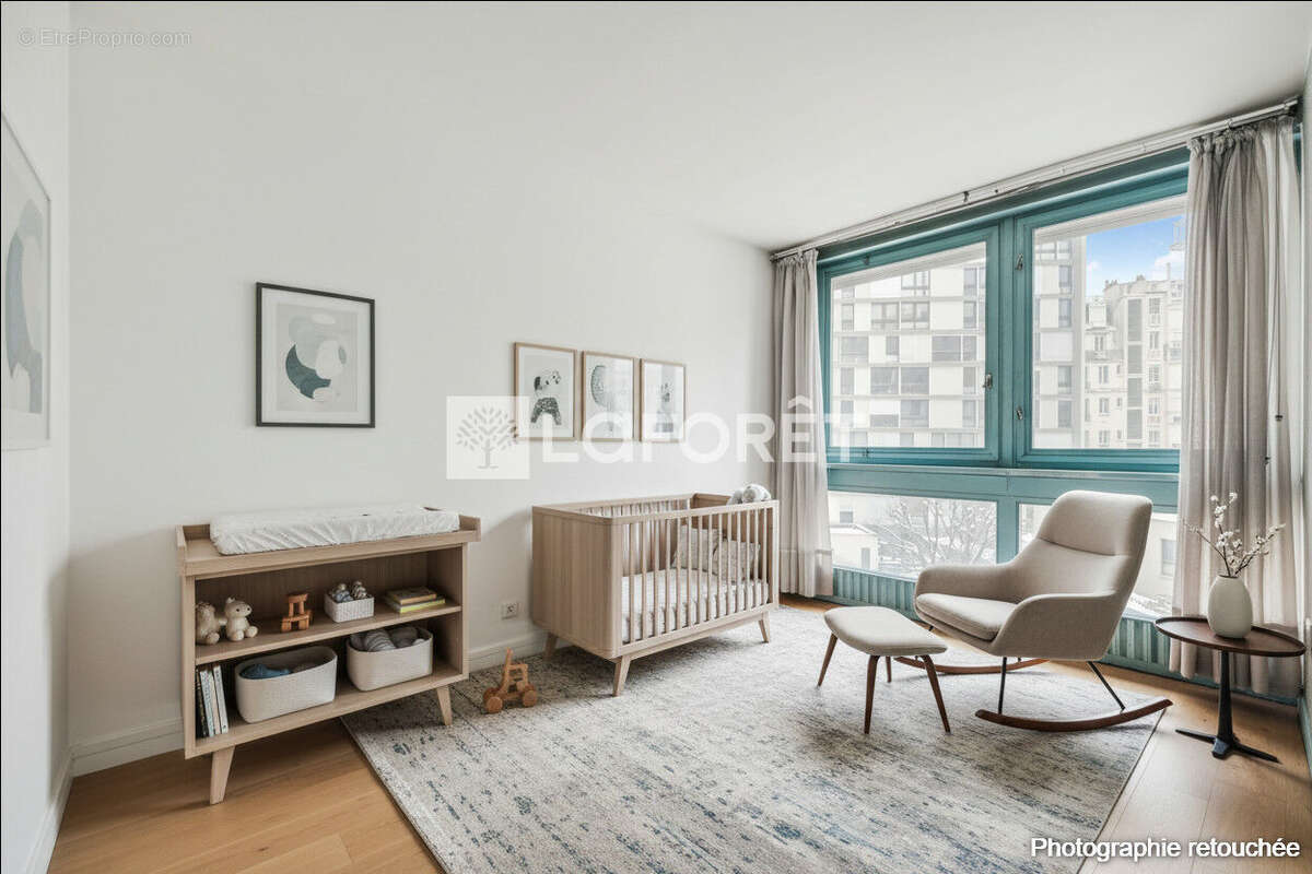 Appartement à PARIS-14E