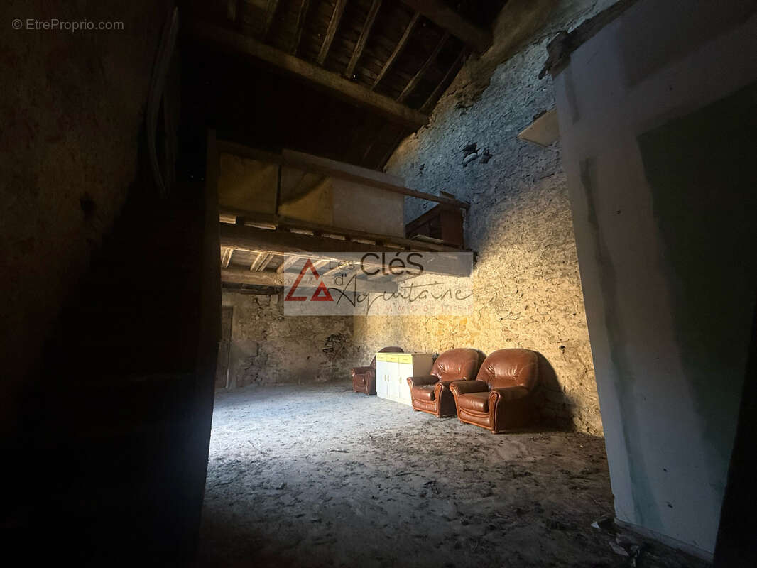 Maison de ville - 86 m2 - Preignac - photo 8