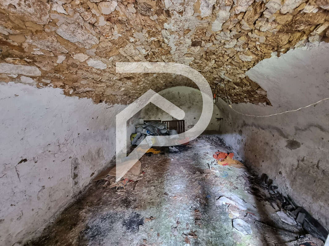 Maison à MEZIERES-SUR-SEINE