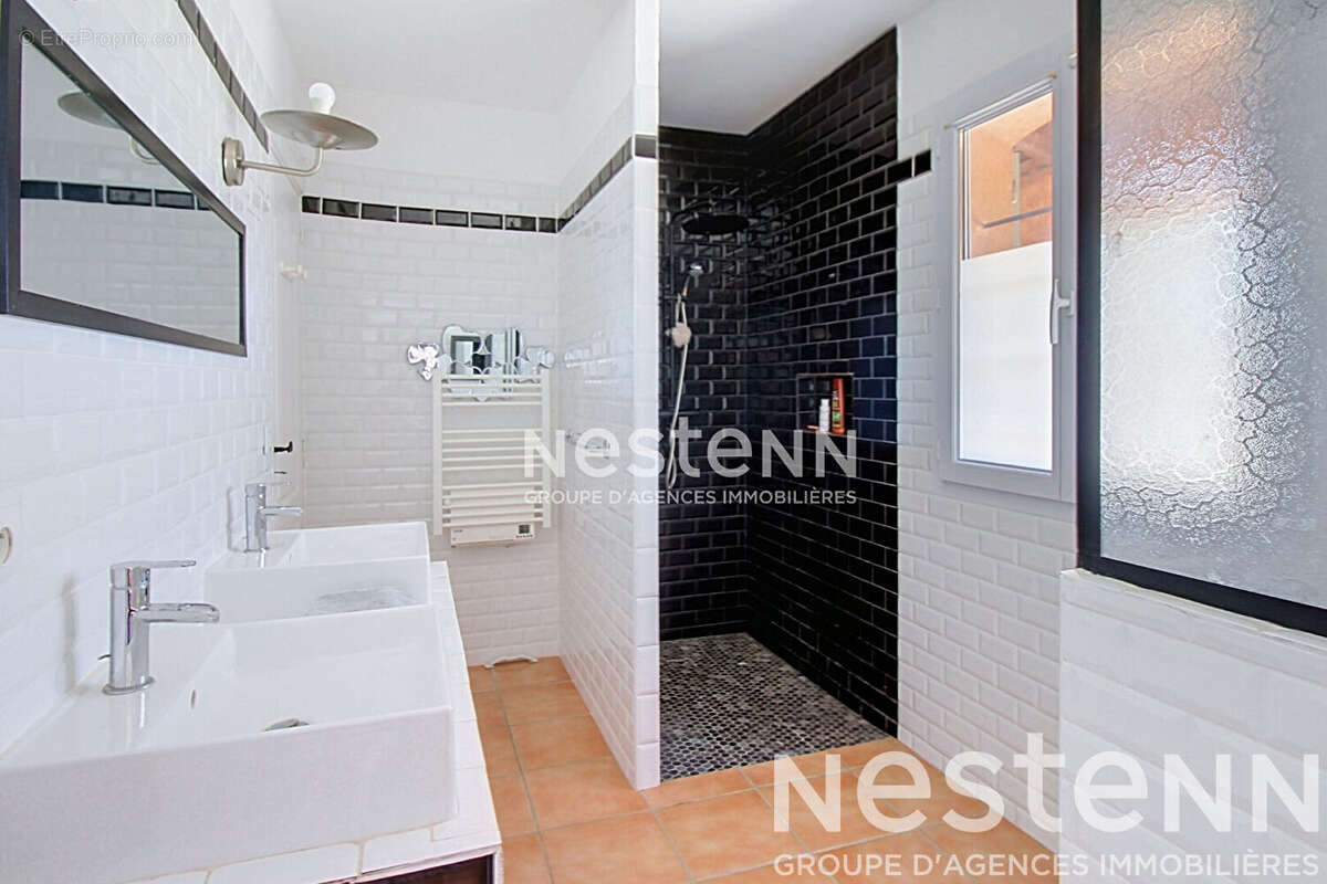 A VENDRE Maison Le Thoronet 6 pièce(s) 130 m2- Terrain 1026m2- Piscine- proche des commerces - photo 9
