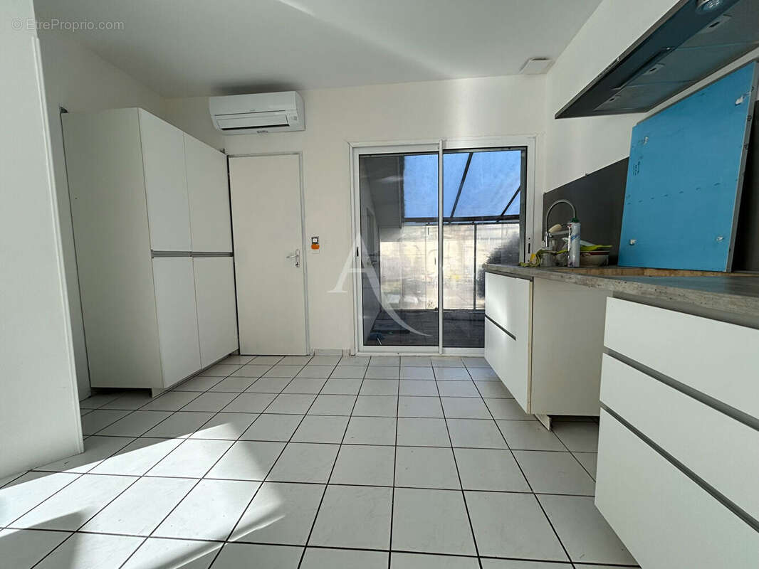 Maison à BLANQUEFORT