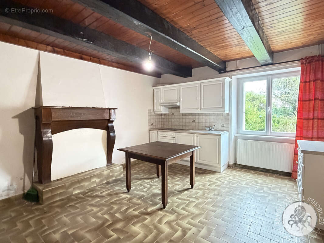Maison à PLEVENON