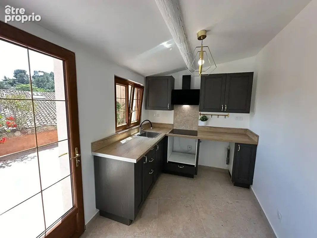 LE LUC - Maison de village 117m² renovée avec Exterieurs - "LOUE" - photo 4