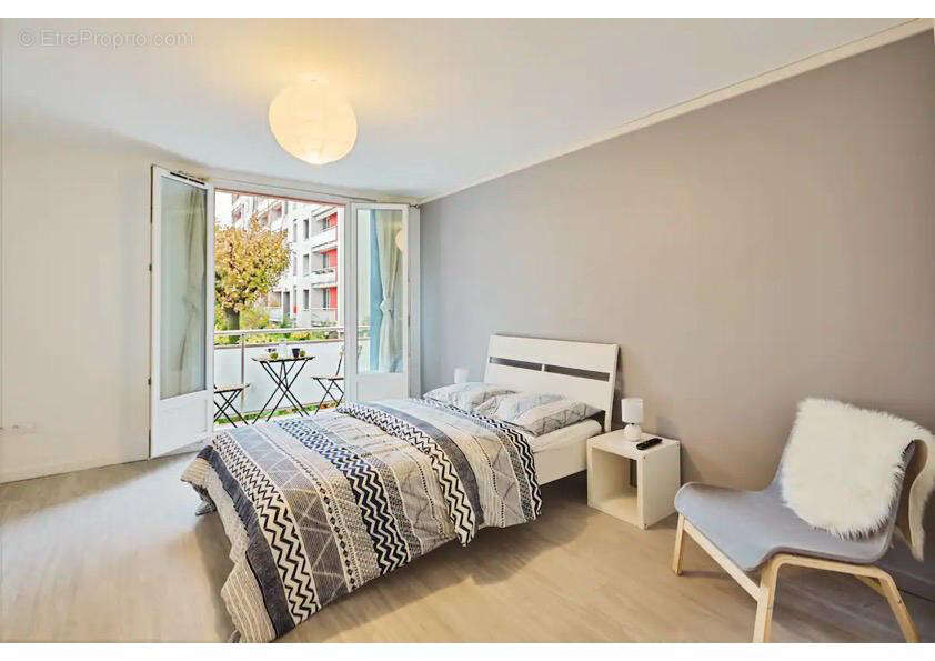 Appartement à SAINT-MARTIN-LE-VINOUX