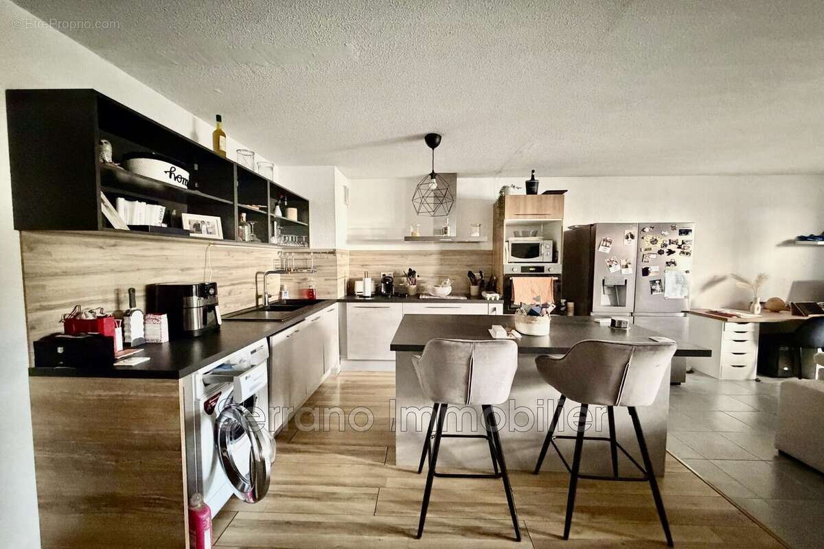 Appartement 75 m² à Chateaurenard  - photo 2