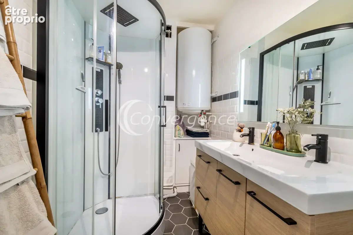 Appartement T5 avec double garage, balcon, ascenseur et cave - hypercentre - photo 11