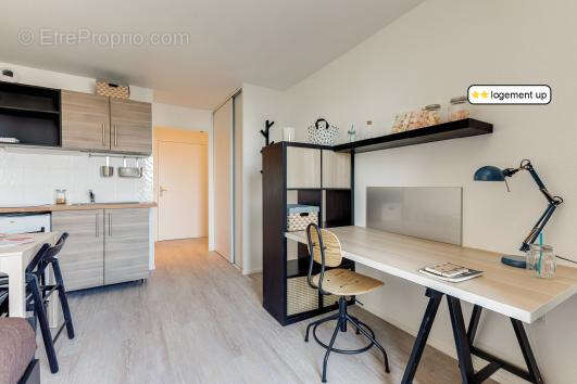 Appartement à MONTROUGE