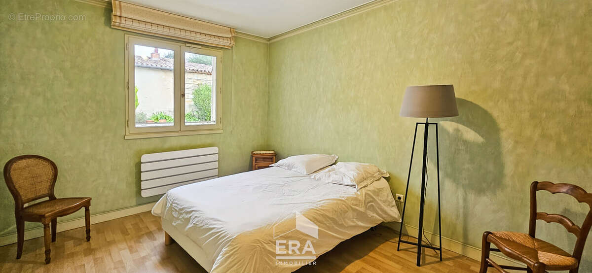 Maison à BLANQUEFORT