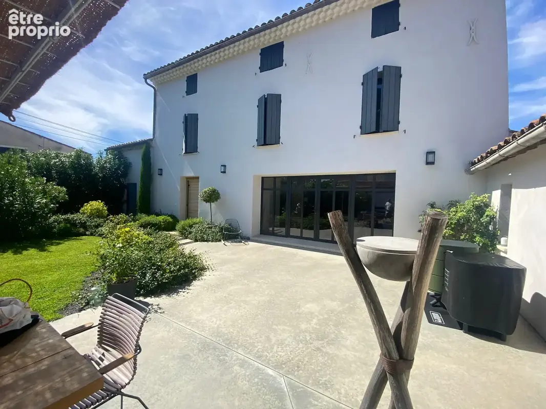 Mas de ville d'env 200 m2 avec piscine entièrement clos - photo 5
