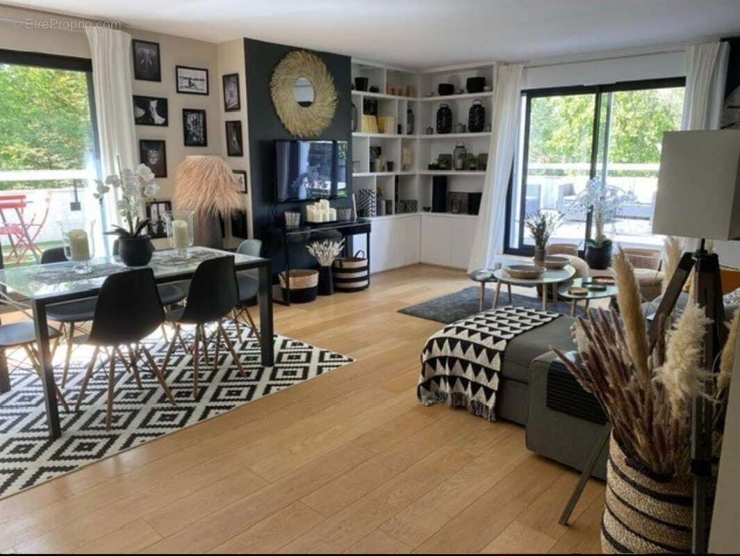 Appartement à SURESNES