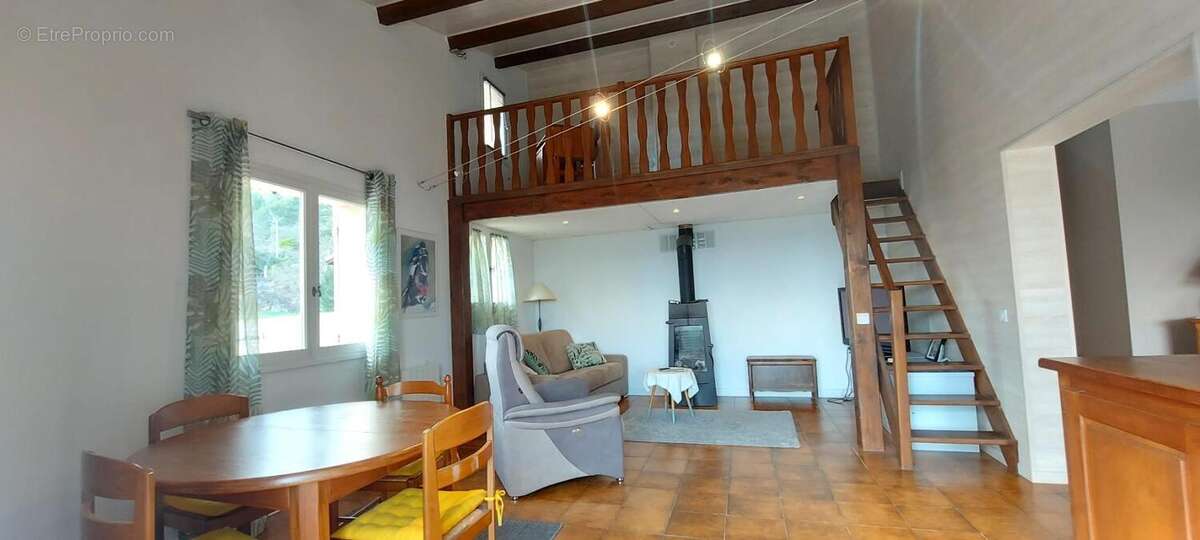 Maison à LA MOTTE