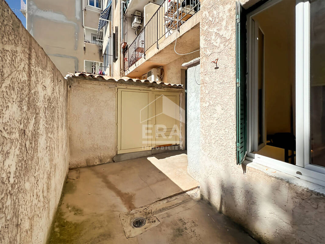 Appartement à MARSEILLE-6E