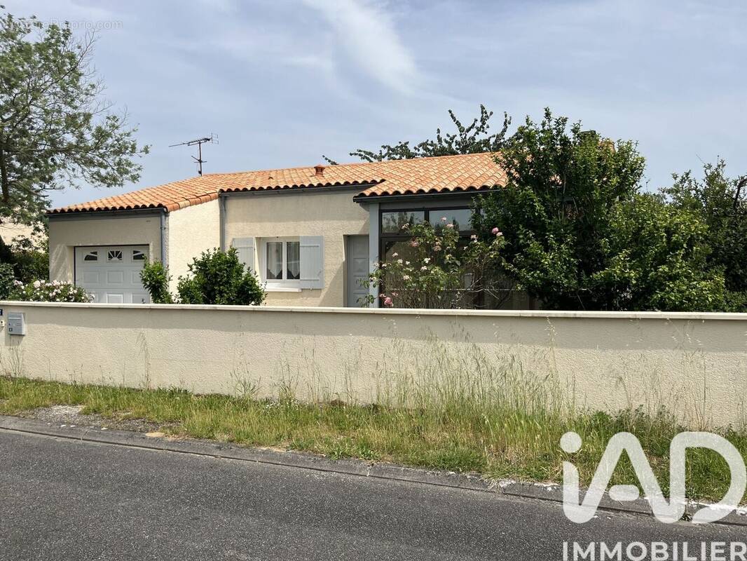 Photo 1 - Maison à SAUJON