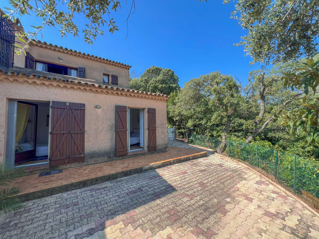 Maison à LA CROIX-VALMER