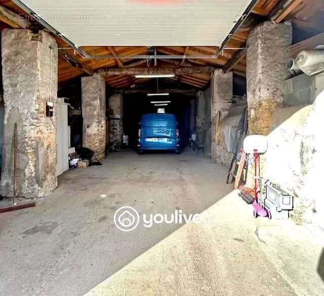 Maison à COMMEQUIERS