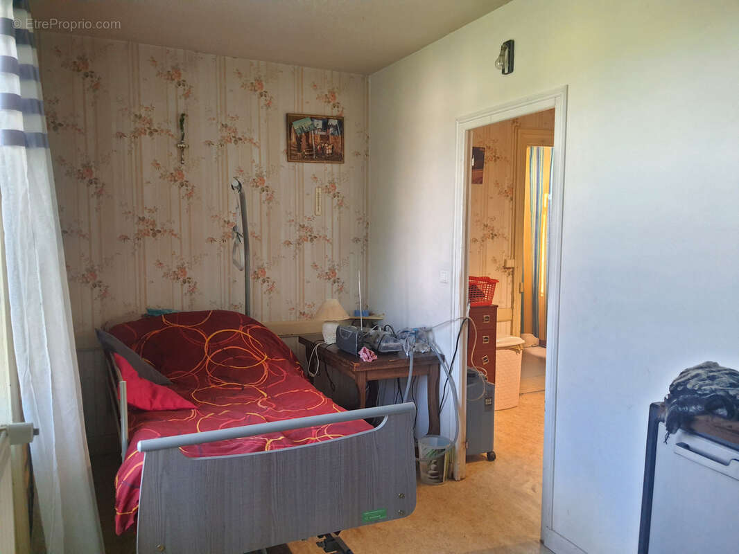 Maison à SAINT-GERMAIN-LAVAL