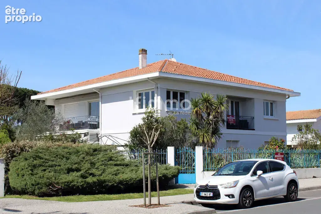 Maison à ARES