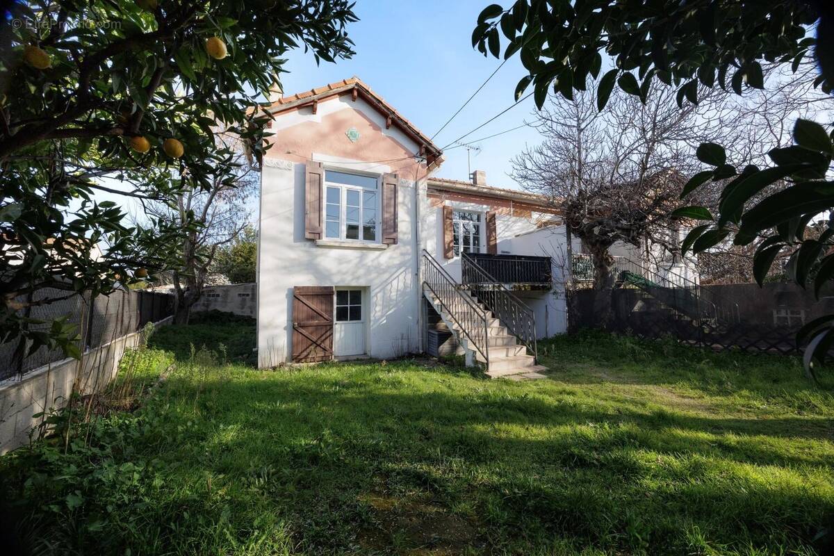 Appartement à MARSEILLE-12E