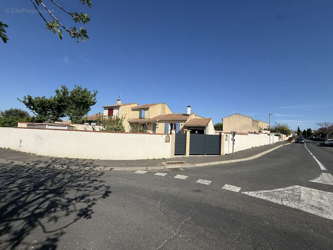 Maison à COLOMBIERS