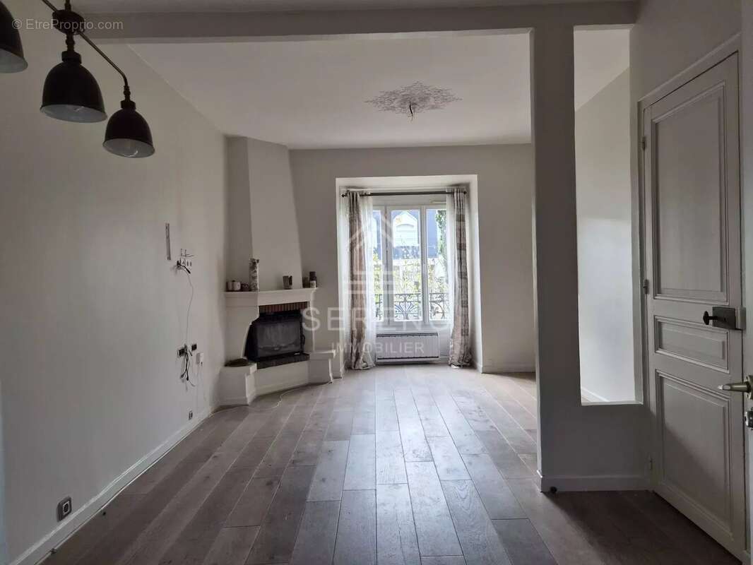 Maison à LIVRY-GARGAN