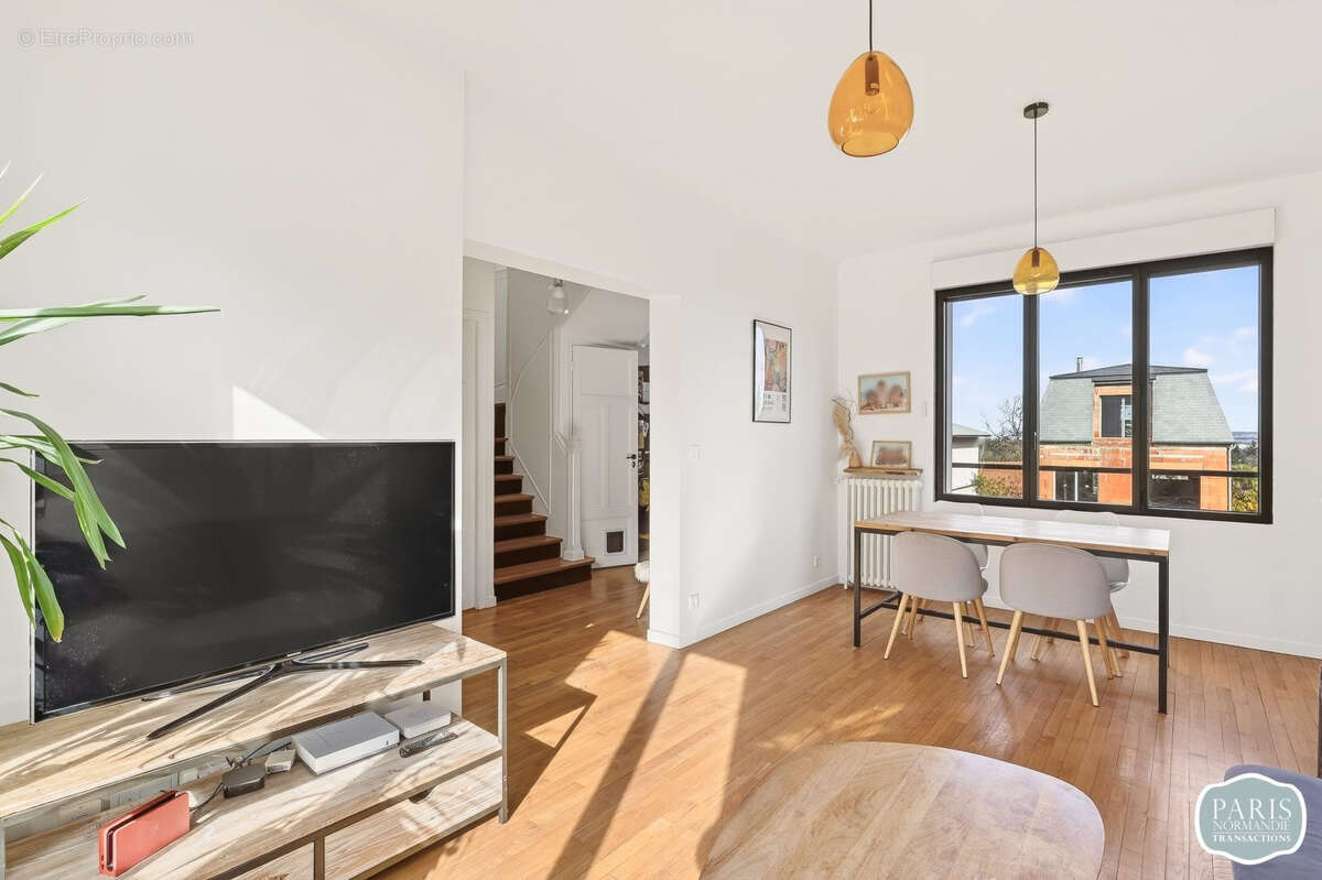 Maison à LOUVECIENNES