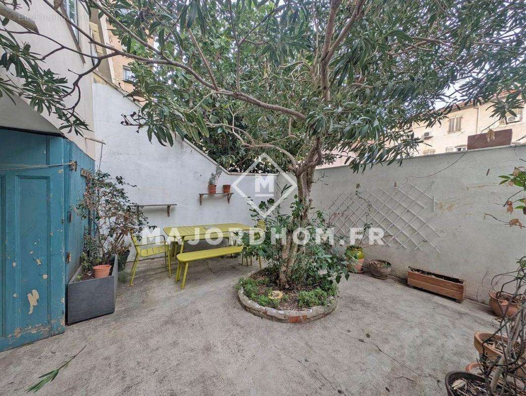 Appartement à MARSEILLE-7E
