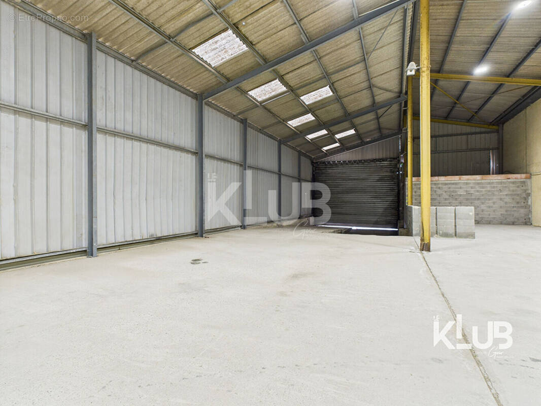 Commerce à BIGUGLIA