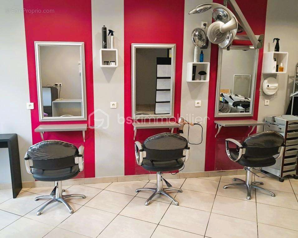  salon de coiffure à vendre – sans concurrence – proche dol-de-bretagne –  - photo 5