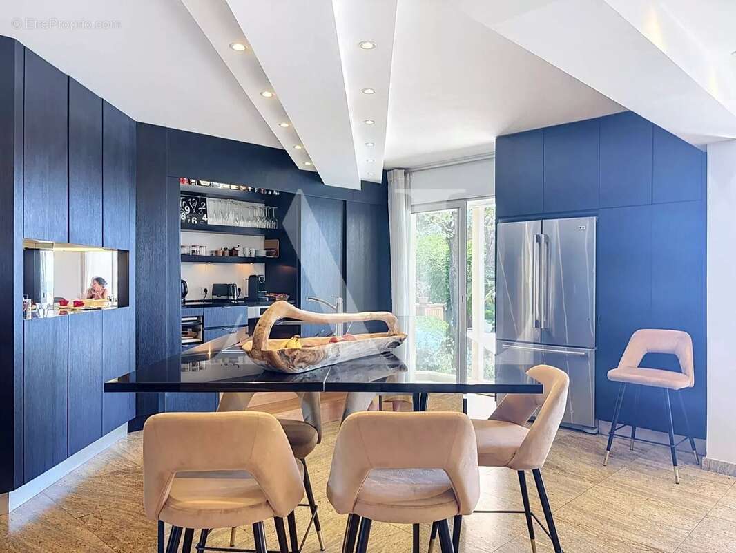 Super-cannes – villa contemporaine avec vue mer panoramique - photo 9