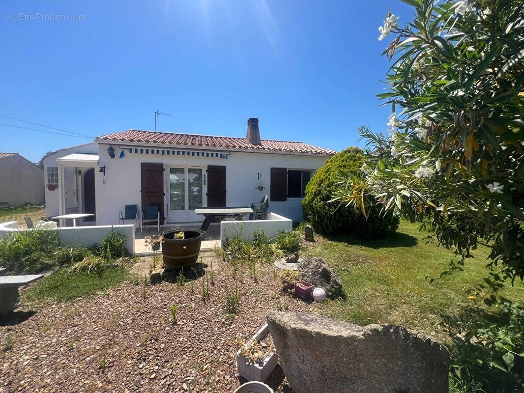 Maison à SAINT-HILAIRE-LA-FORET