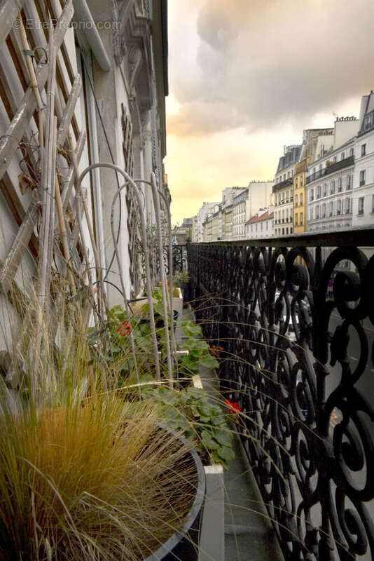 Appartement à PARIS-10E