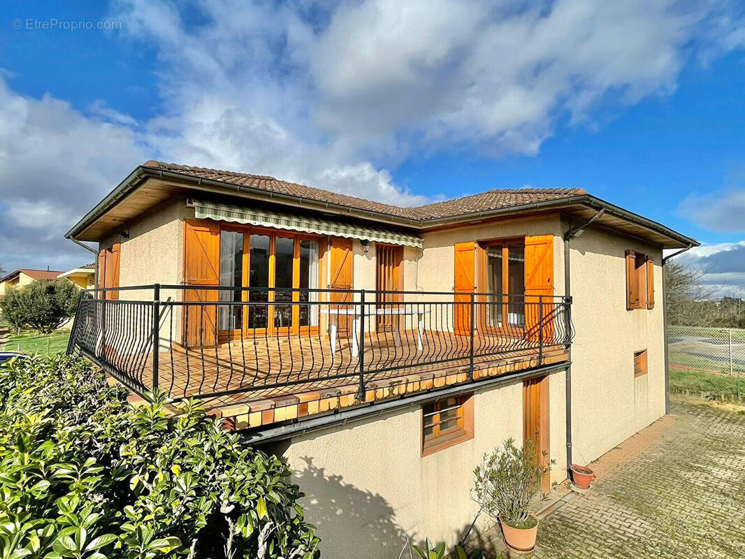 Maison à TASSIN-LA-DEMI-LUNE