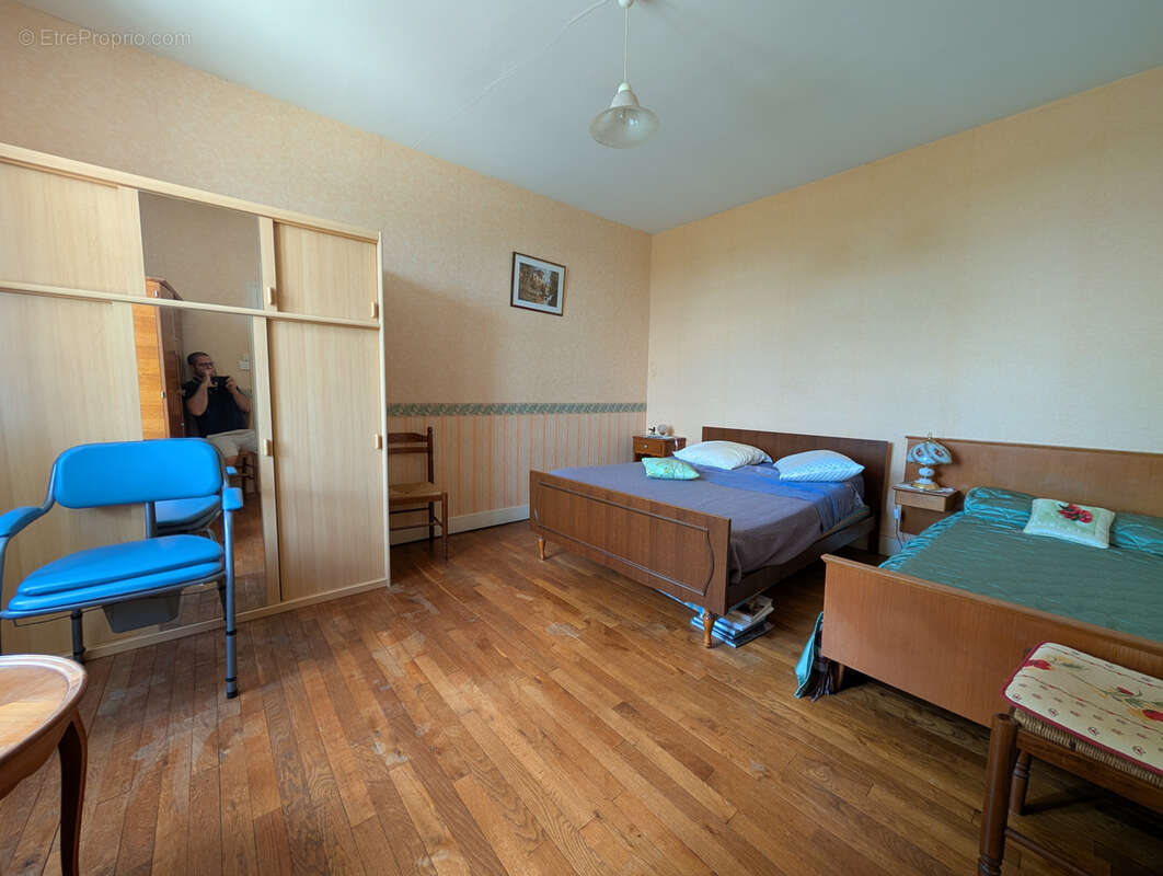 Maison ouvrière de caractère avec garage et jardin privatif - photo 8