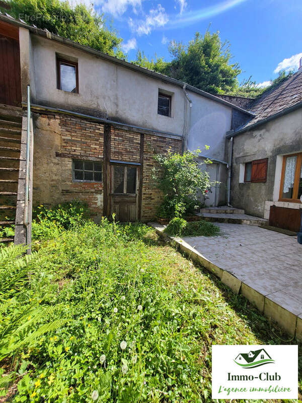 Maison à CHATEAU-CHINON(VILLE)