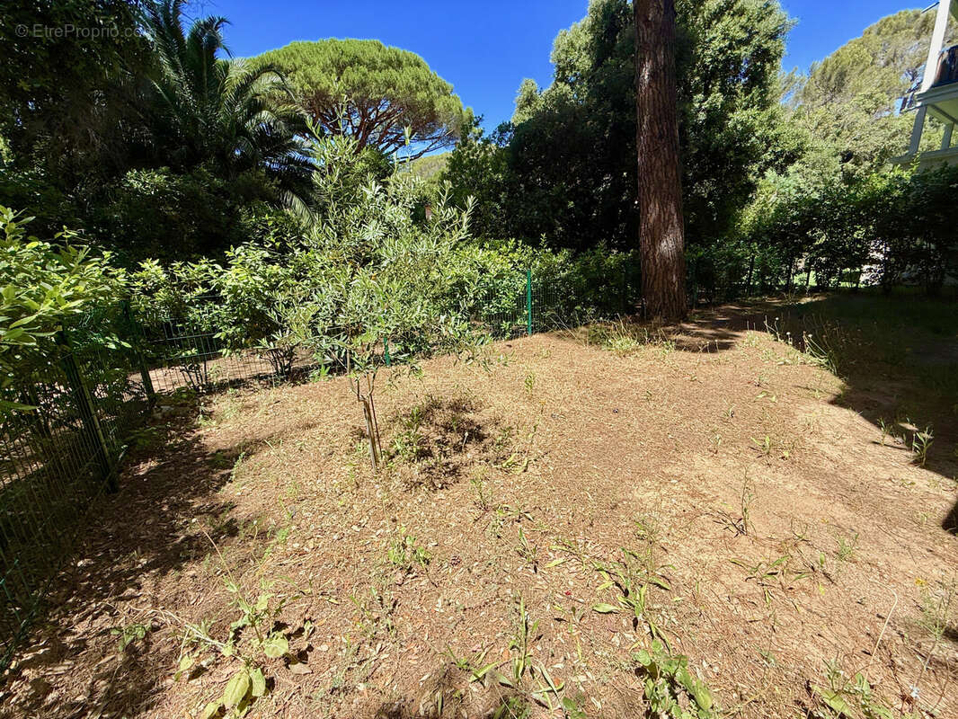 Élégant t3 en rez-de-jardin au cœur d'une résidence de standing - photo 5