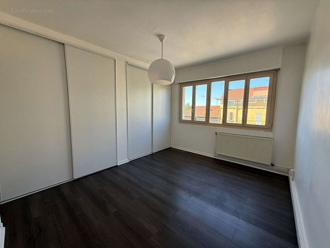 Appartement lumineux de 71 m² - Proche gare et centre-ville - photo 5