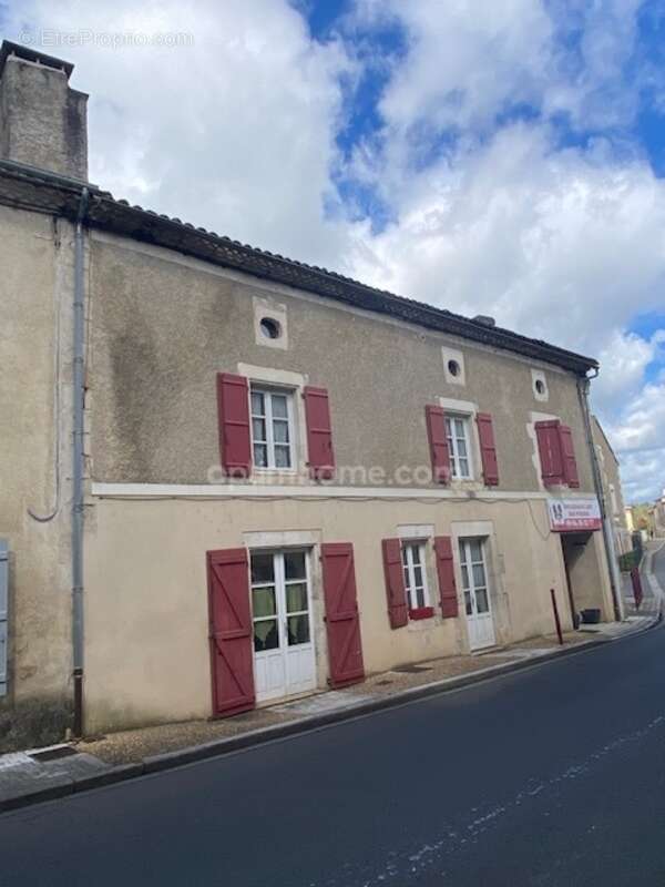 Maison à MARTHON