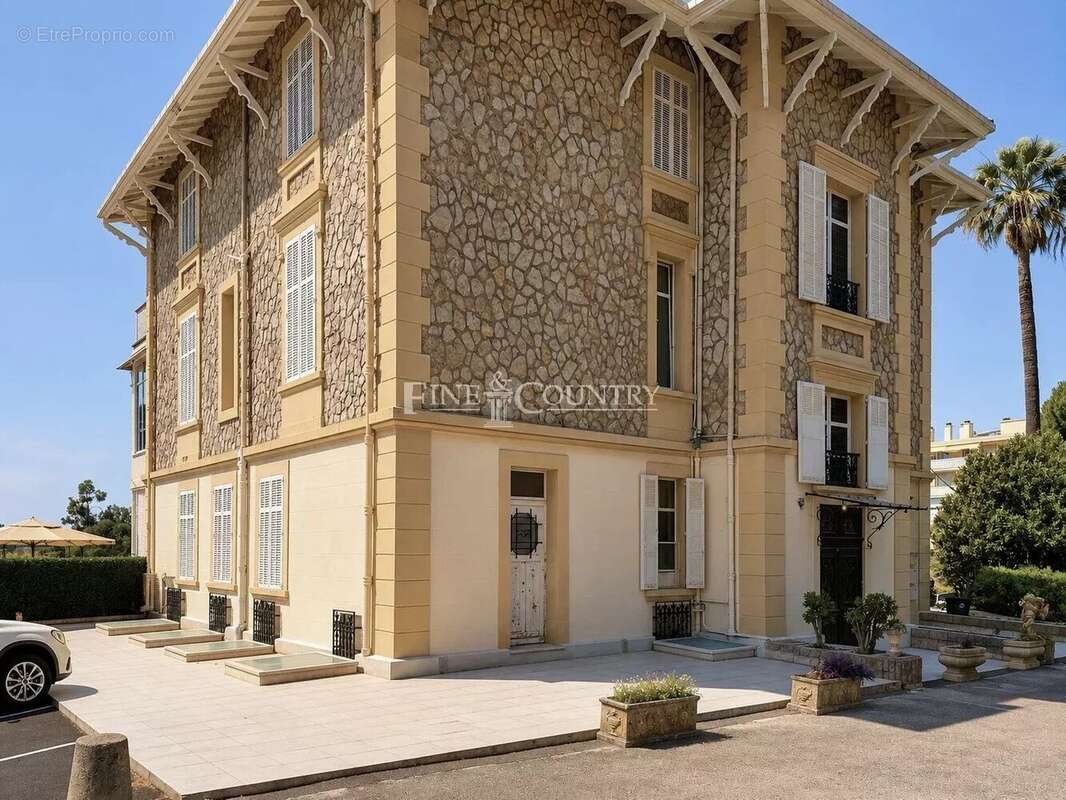 Appartement à CANNES