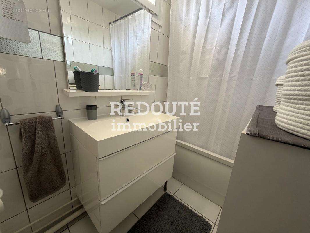 A vendre - reims - maison 4 chambres -  garage - jardin - photo 9