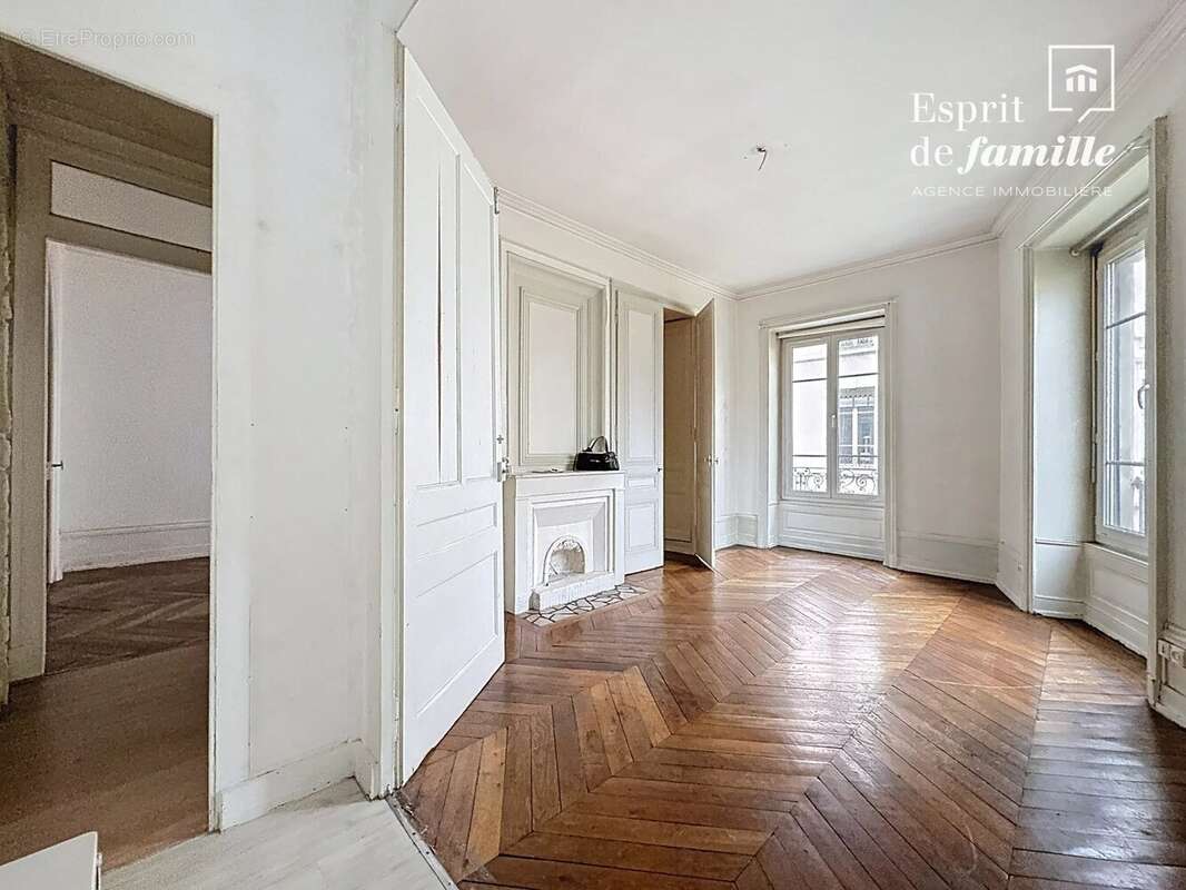 Appartement à LYON-6E