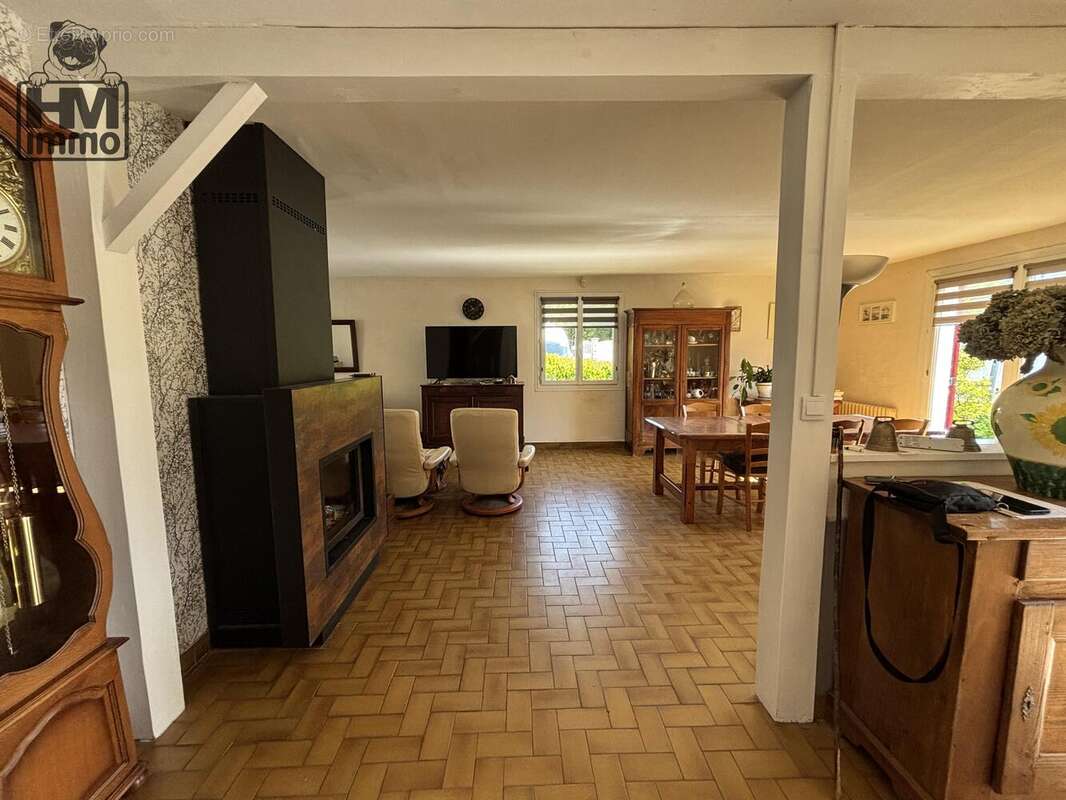 n°1 - Maison à AMBAZAC