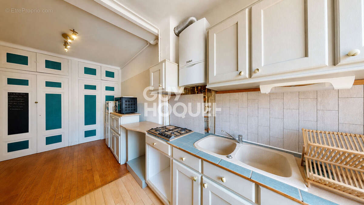 Annecy hypercentre - Appartement 100,75 m²  - cave - Garage possible - photo 3