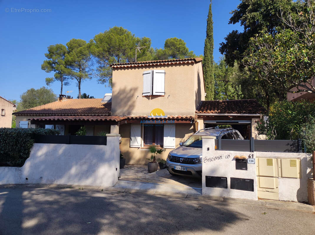 Maison à FREJUS